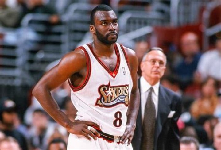 Aaron McKie (Basketball Player) - 나이, 생일, 약력, 사실, 가족, 순자산, 신장 등