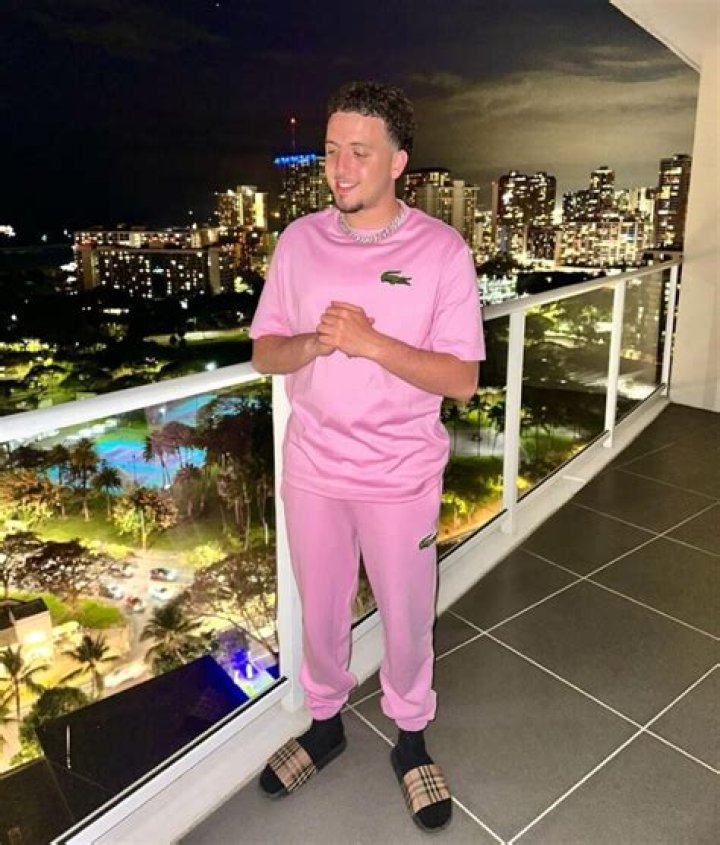 Adil Rami Height, Weight, Net Worth, Age, Birthday, Wikipedia, Who, Nationality, Biography