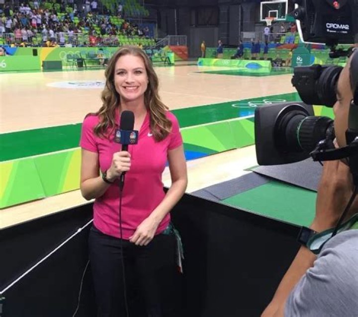 Age, Husband, Children, Family & BIO Of Golden State Warriors Reporter