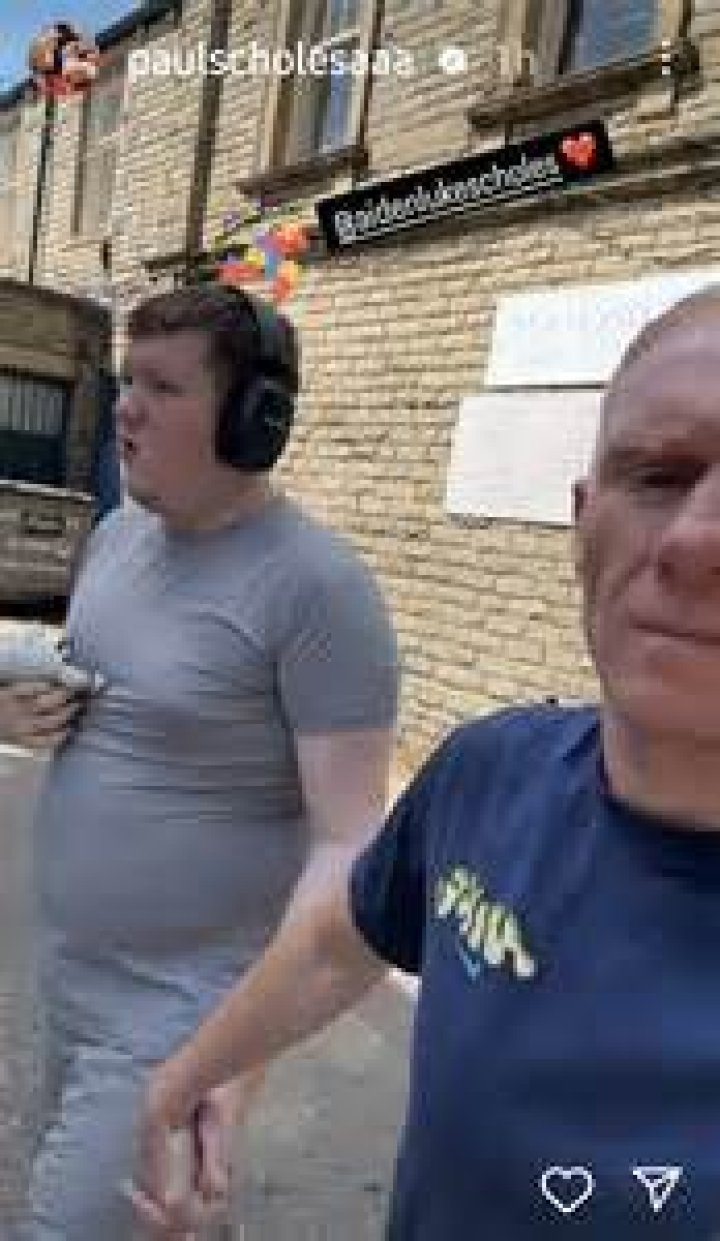 Aiden Scholes Age: Fa