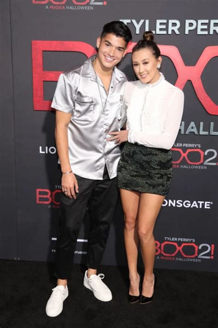 Alex Wassabi – Girlfriend, Family, Net Worth