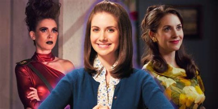 Alison Brie (TV Actress) - Age, Birthday, Bio, Facts, Family, Net Worth, Height & More
