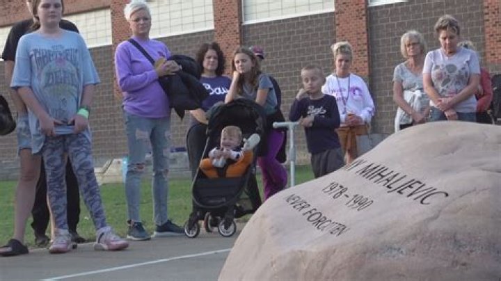 Amy Mihaljevic (Other) - Age, Birthday, Bio, Facts, Family, Net Worth, Height & More