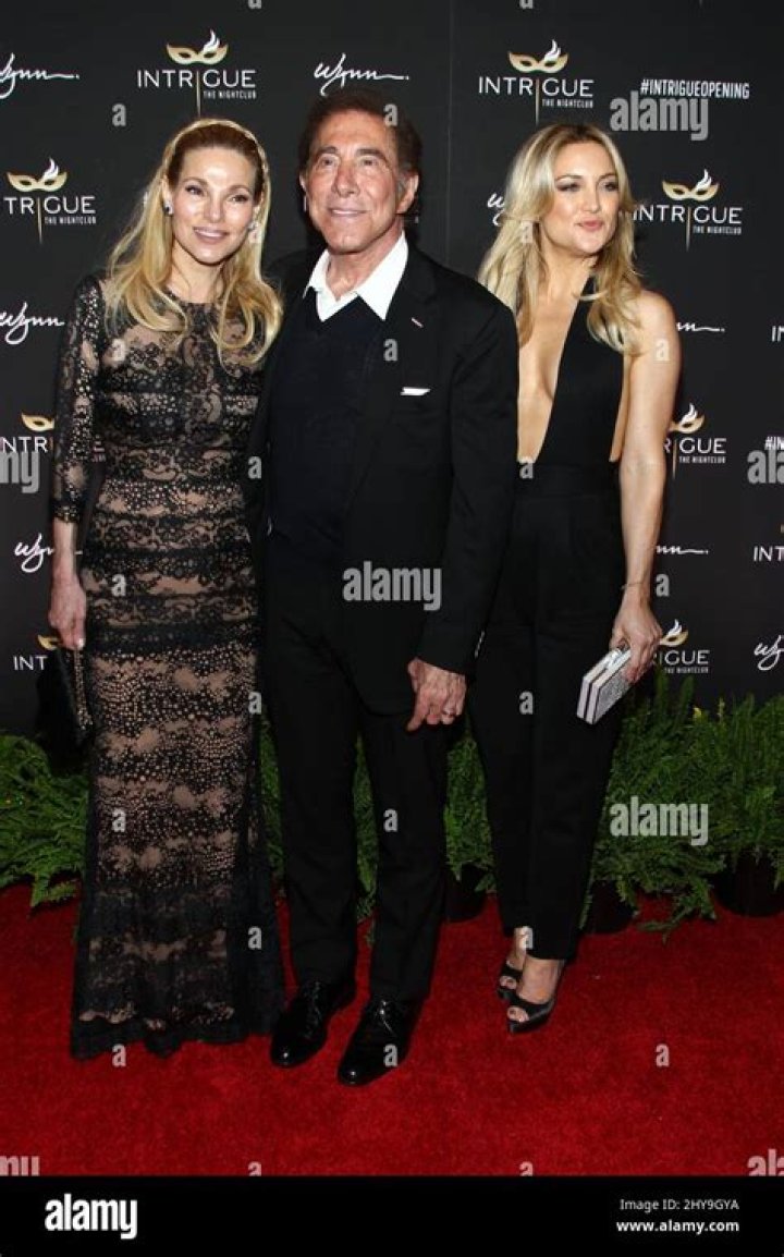 Andrea Hissom – Bio, Celebrity Facts and Family Life of Steve Wynn’s Wife