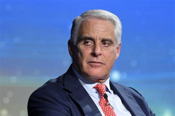 Andrea Orcel biografía, edad, altura, esposo, net worth, familia