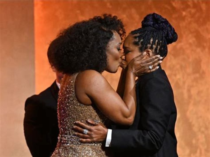 Angela Bassett Wins 1st Oscar, Kisses Regina King In Celebration