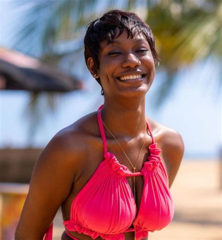 Angela Macuga Age, Wiki, Biography, wife, Children, Salary, Net Worth, Parents