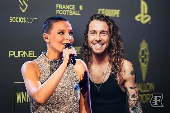 Anne Sila Et Julien Doré En Couple