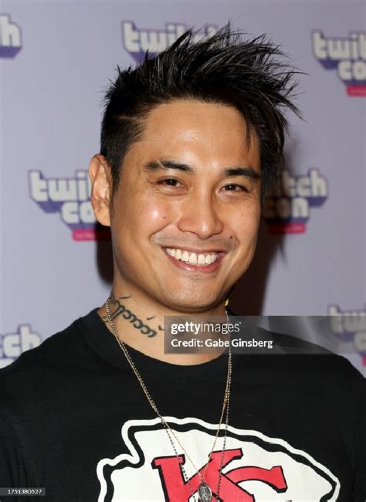 Anthony Kongphan (Twitch Star) - Age, Birthday, Bio, Facts, Family, Net Worth, Height & More