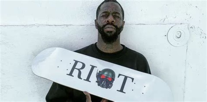 Antwuan Dixon (Skateboarder) - Age, Birthday, Bio, Facts, Family, Net Worth, Height & More