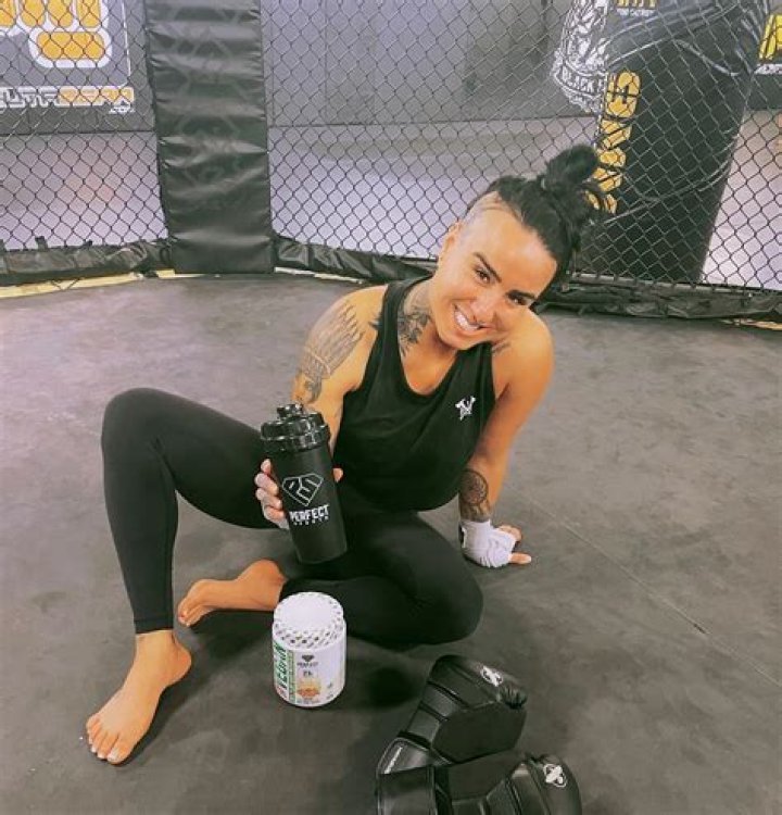 Ashlee Evans-Smith Height, Weight, Net Worth, Age, Birthday, Wikipedia, Who, Instagram, Biography