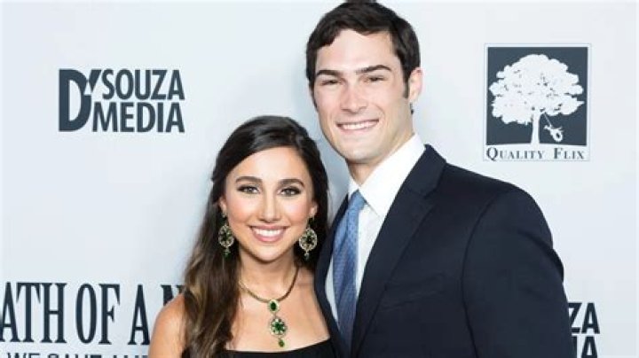 Ashton Gill American Idol – Age, Family, Height, Boyfriend, Dating, Wiki, Bio