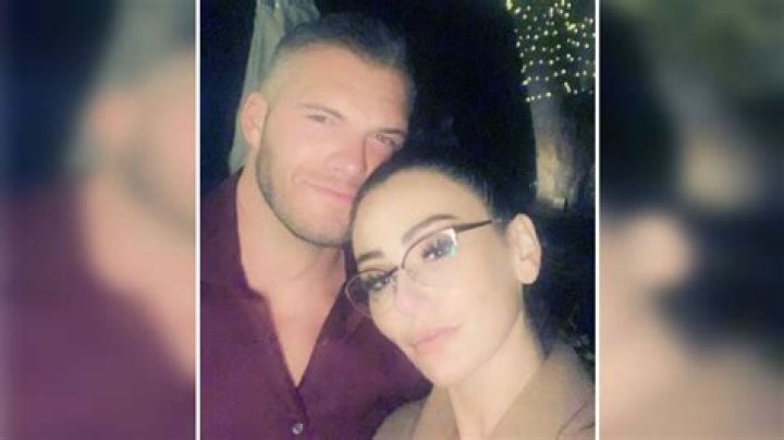 Aww‘Jersey Shore’ Star JWoww Gets Cozy With 24-Year-Old BF Zack Clayton Carpinello in New Selfie