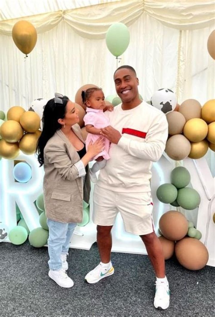 Ayshen Kemal Age: Meet Simon Webbe’s Wife On Instagram