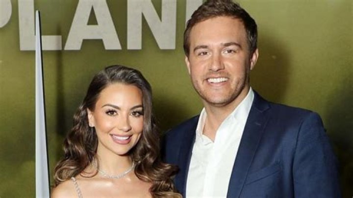 Bachelor Peter Weber ‘Got Scared’ in Relationship With Kelley Flanagan: He’s ‘All Over the Place’