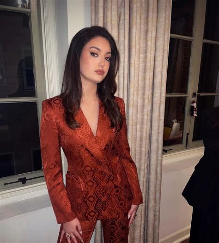 Bella Podaras: Age and Wiki-Biography