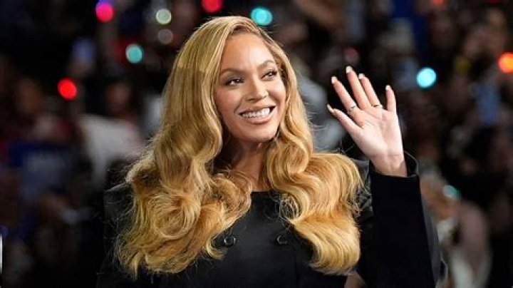 Beyoncé Is Ready to Run the World — Back at SoulCycle Six Weeks After Having Twins
