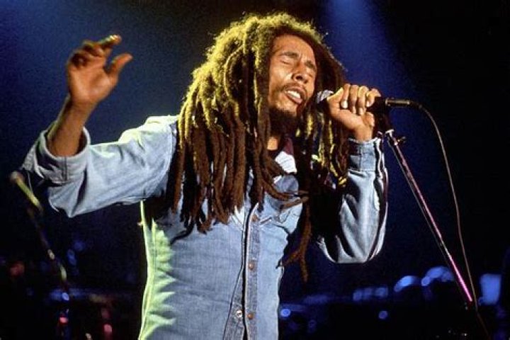Bob Marley (Reggae Singer) - Age, Birthday, Bio, Facts, Family, Net Worth, Height & More