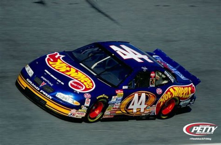 Bobby LaBonte (Race Car Driver) - Age, Birthday, Bio, Facts, Family, Net Worth, Height & More