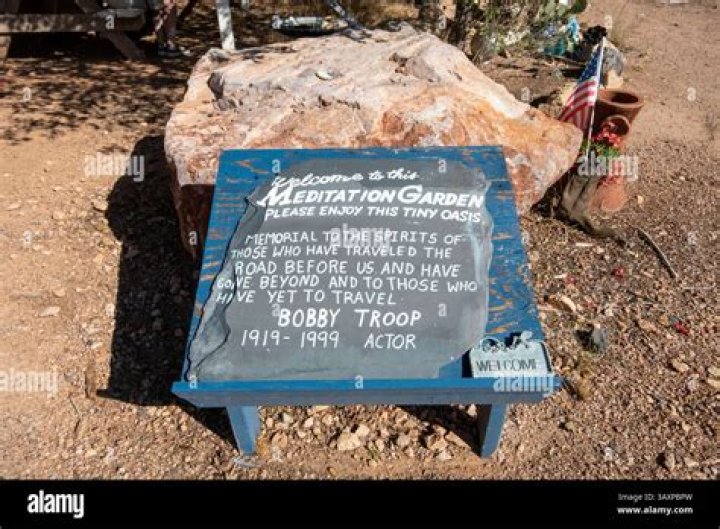 Bobby Troup (TV Actor) - Age, Birthday, Bio, Facts, Family, Net Worth, Height & More