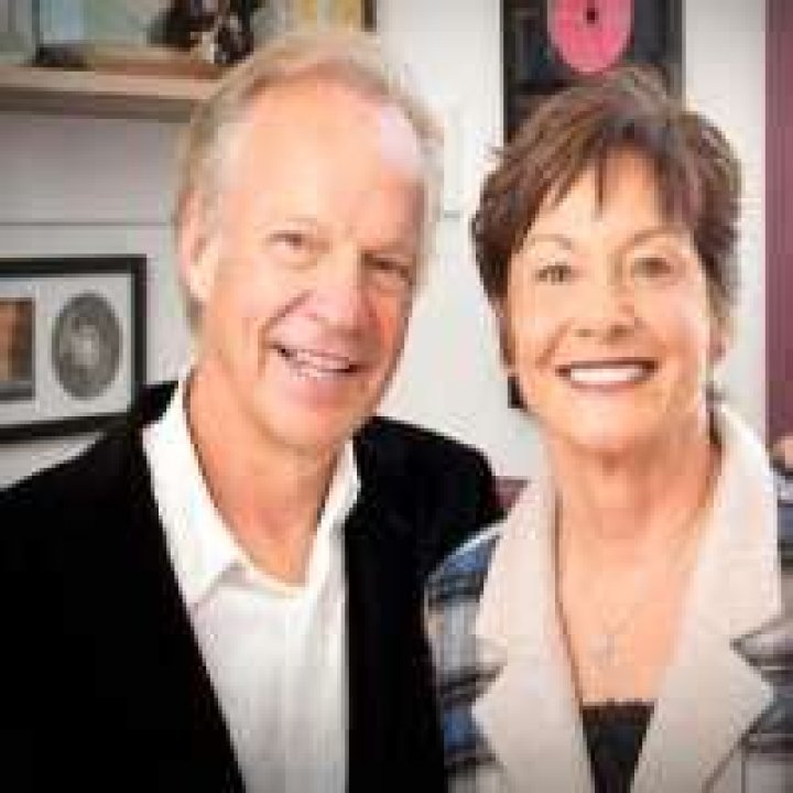 Bobby Vee Biography, Age, Height, Wife, Net Worth, Family