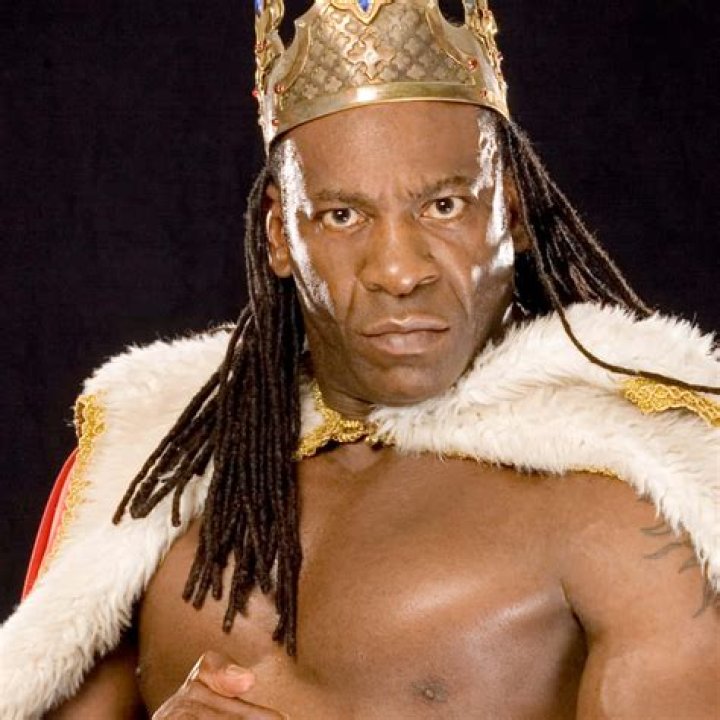 Booker T (Wrestler) - Age, Birthday, Bio, Facts, Family, Net Worth, Height & More