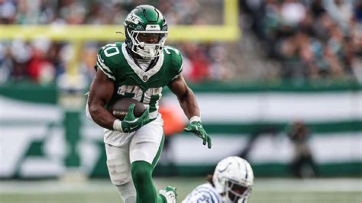 Breece Hall’s Net Worth, Jets’ RB Salary And Contract – Updated