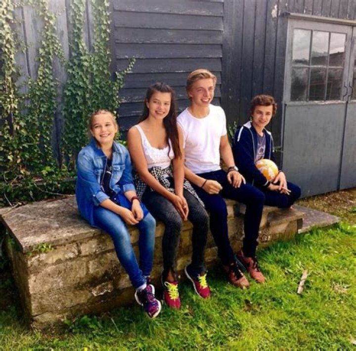 Bridget Norris Bio, Wiki, Age, Height, Family, Husband, Dean Norris, Children, Movies, and Net Worth