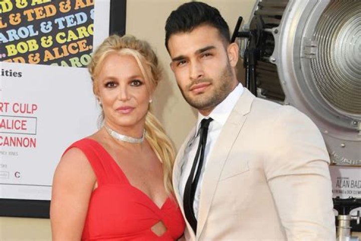 Britney Spears’ BF Sam Asghari and Her Sis Jamie Lynn Have a Sweet Interaction After Brit Gets Injured