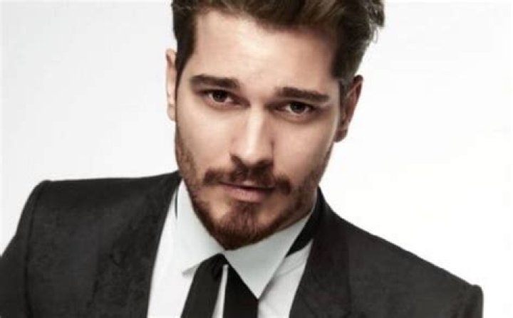 Cagatay Ulusoy (Model) - Age, Birthday, Bio, Facts, Family, Net Worth, Height & More