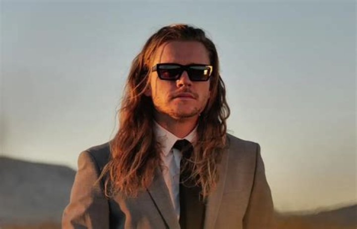 Cal Scruby (Rapper) - Age, Birthday, Bio, Facts, Family, Net Worth, Height & More