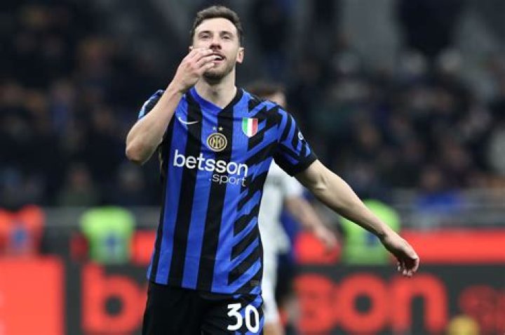 Carlos Augusto Zopolato Neves Biography, Age, Height, Wife, Net Worth, Family