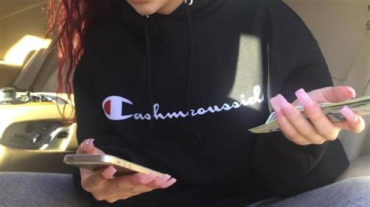 “Cash Me Outside” Girl Danielle Bregoli Raps in New Instagram Video