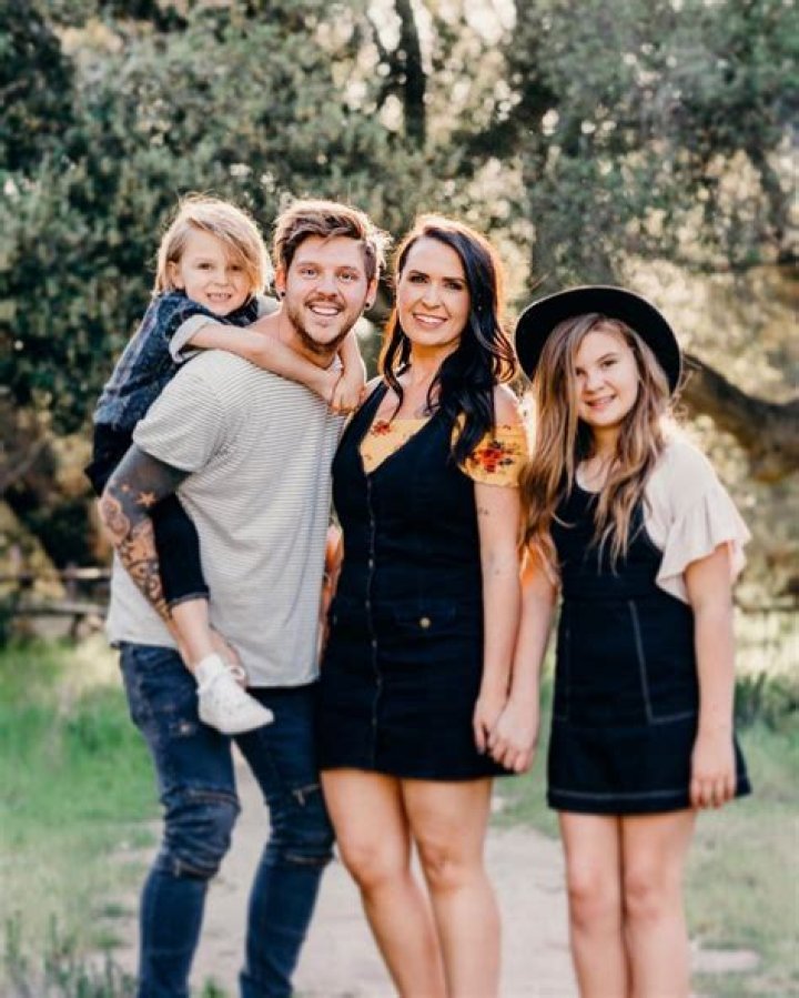 Caspian Slyfox Bio | Age, Wiki, Net worth, Height, Ethnicity, Girlfriend, Parents, Family|