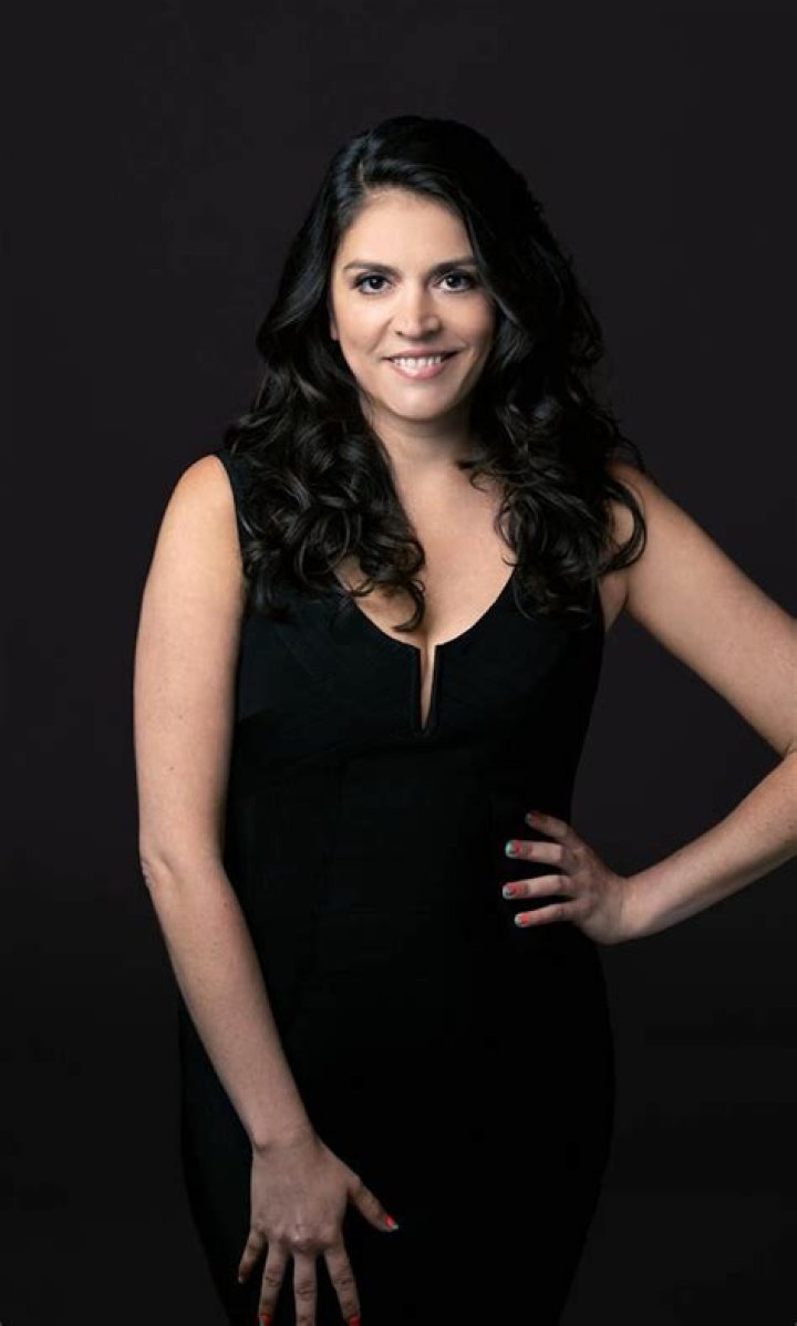Cecily Strong