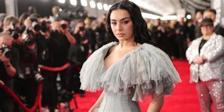 Charli XCX Biography, Age, Height, Husband, Net Worth, Family