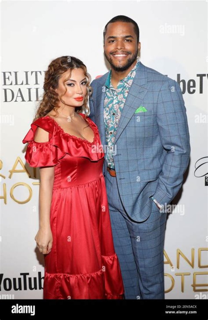 Chris Warren Jr- Wiki, Age, Height, Net Worth, Girlfriend, Ethnicity