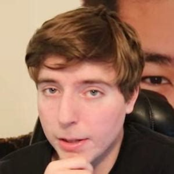 Chrisnxtdoor (YouTube Star) - Age, Birthday, Bio, Facts, Family, Net Worth, Height & More