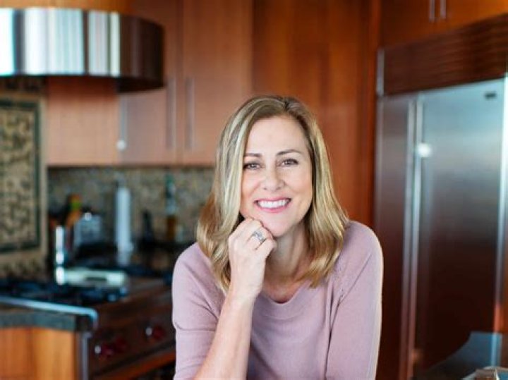 Christine Magee (Entrepreneur) - Age, Birthday, Bio, Facts, Family, Net Worth, Height & More