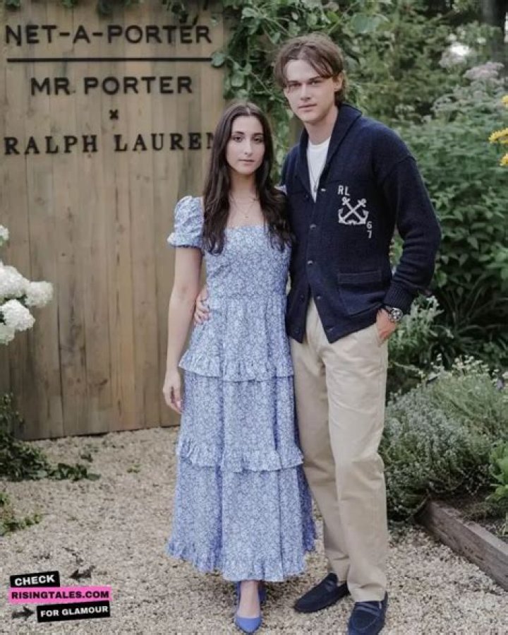 Christopher Briney Bio, Wiki, Age, Height, Parents, Career and Net Worth