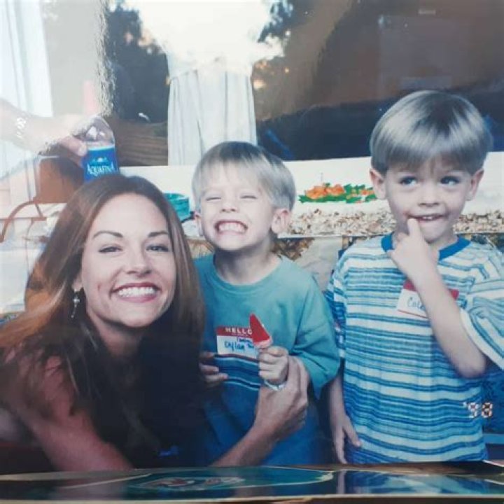 Cole Sprouse parents: Meet Melanie Wright, Matthew Sprouse