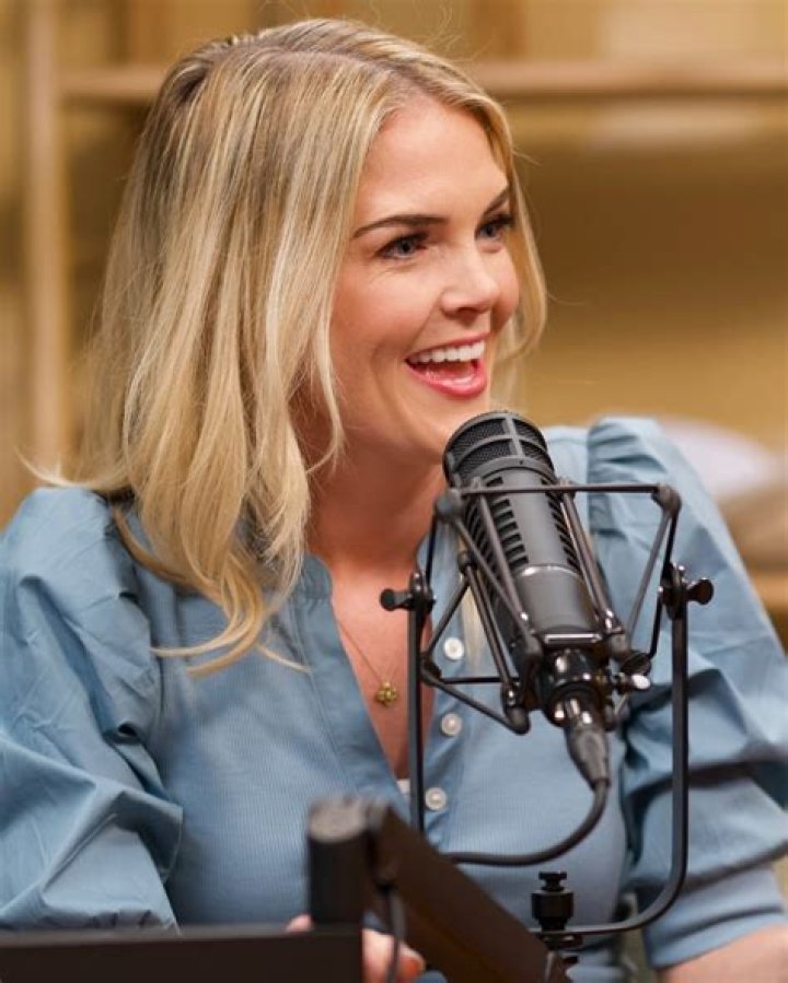 ¿Con quién está casada Abigail Robertson? – Celebrity.fm