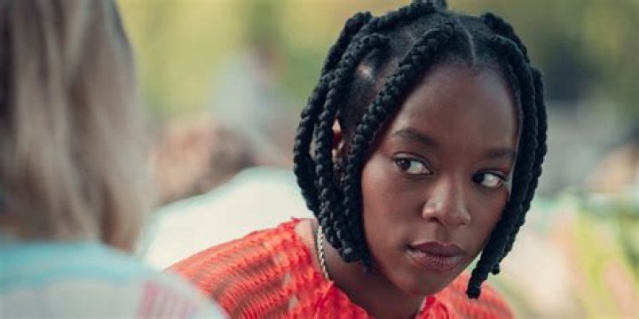 Corinna Brown (TV Actress) - Age, Birthday, Bio, Facts, Family, Net Worth, Height & More