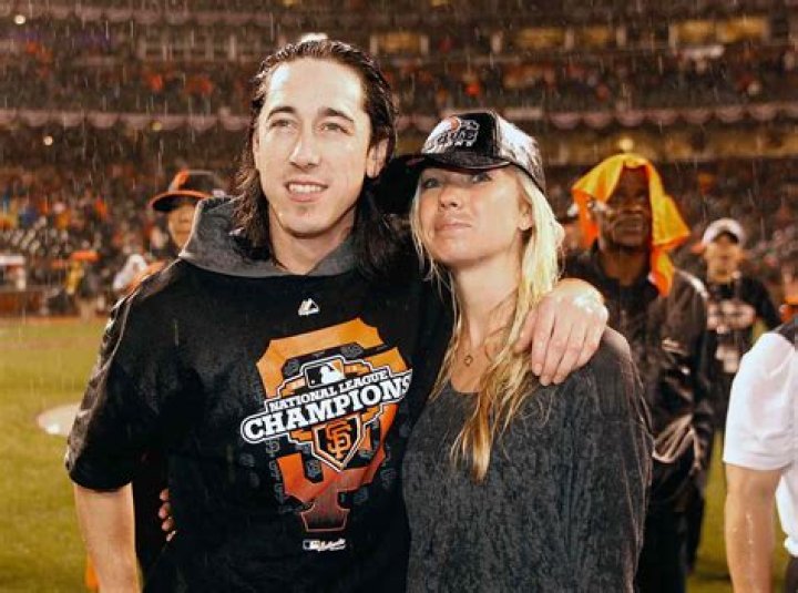 
Cristin Coleman, Tim Lincecum’s Wife, Death Cause Of Cancer – Family Mourns The Loss! 
