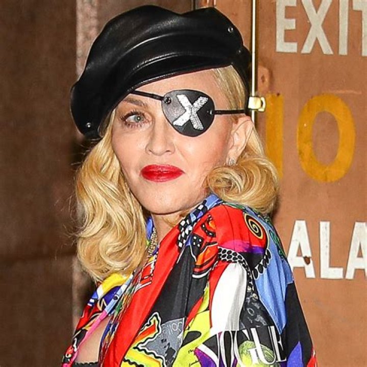 ¿Cuántos hijos biológicos tiene Madonna? – Celebrity.fm