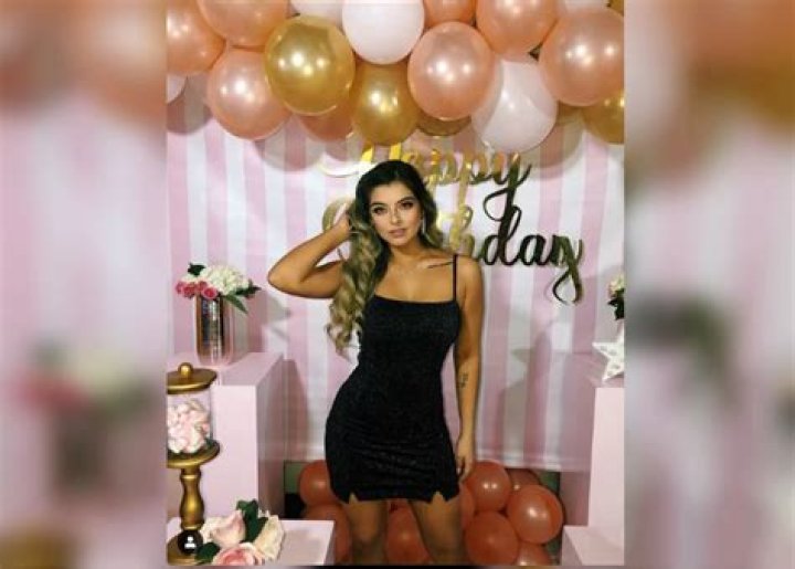 Daniela Legarda (Estrella de Instagram) - Edad, cumpleaños, biografía, hechos, familia, patrimonio neto, altura y más