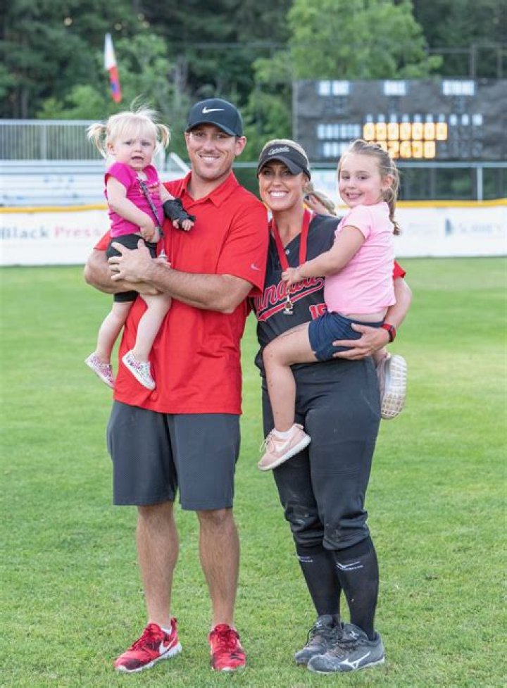 Danielle Lawrie Height, Weight, Husband Andrew Locke – Brother Brett Lawrie