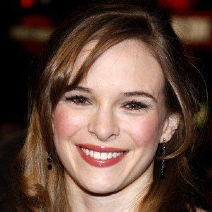 Danielle Panabaker (TV Actress) - Age, Birthday, Bio, Facts, Family, Net Worth, Height & More