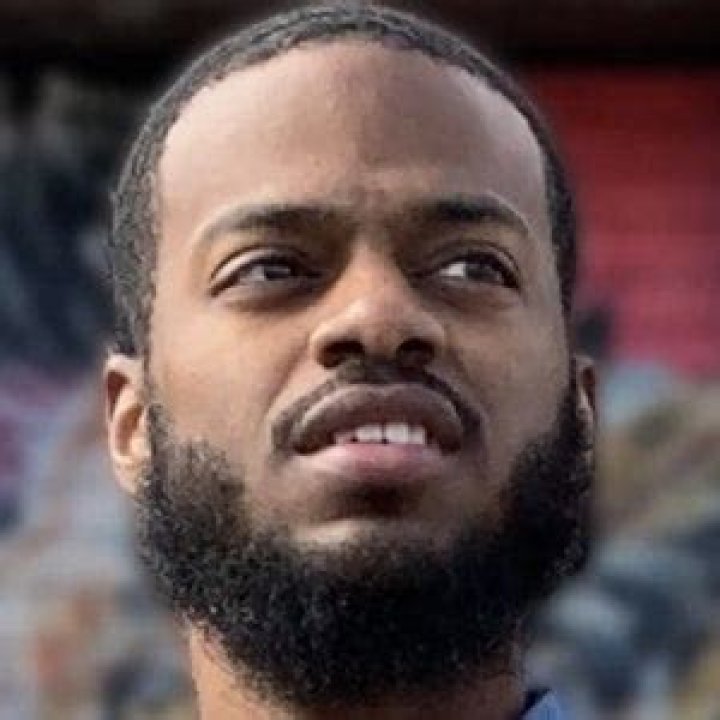 Darryl Mayes (TikTok Star) - Age, Birthday, Bio, Facts, Family, Net Worth, Height & More