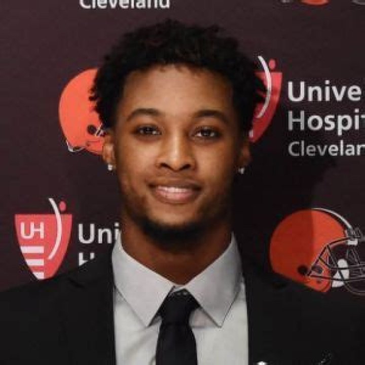 DeAndre Hopkins age, height, ethnicity, family, college, 40 time, draft, trade, net worth, Instagram